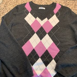 Cute women’s argyle sweater